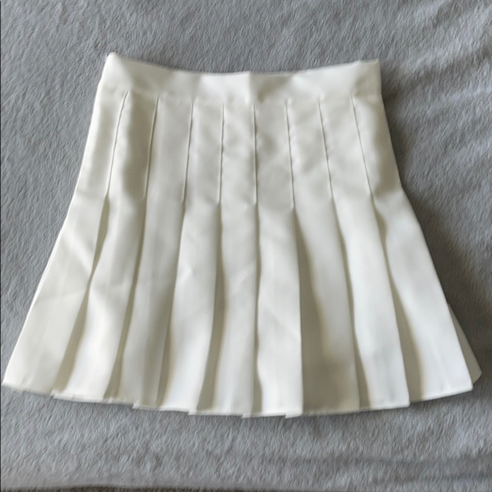 pleated tennis skirt